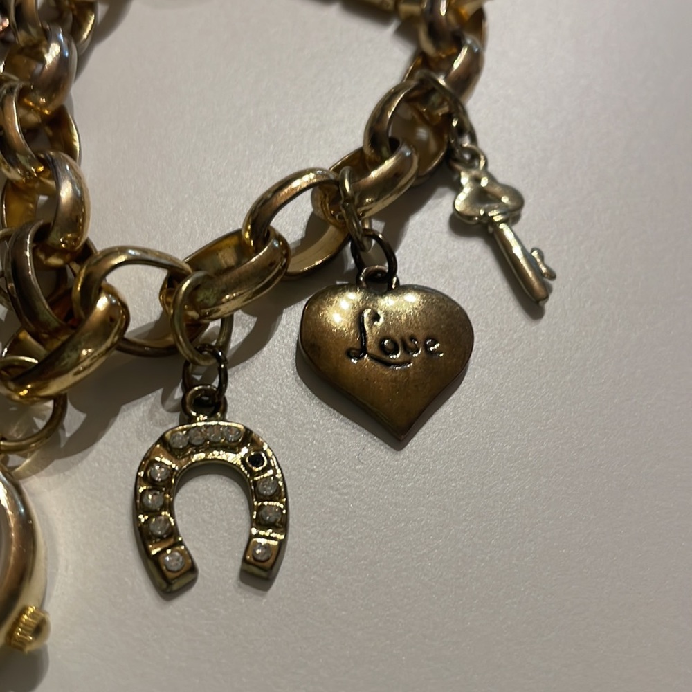 Gold Tone 7 Charms 7” Long Bracelet - Picture 4 of 6